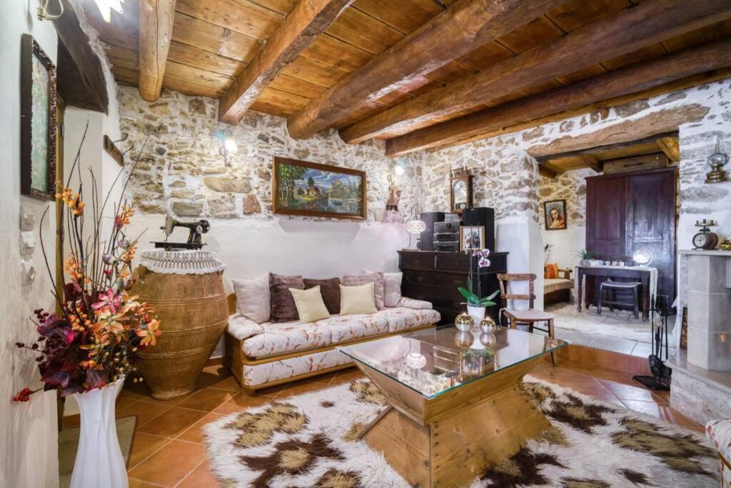 Traditional Cretan Stone House In The Center Of Crete Litos Екстер'єр фото